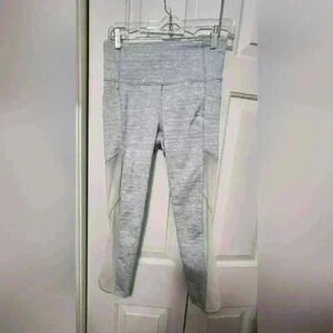 Athleta Jacquard Mesh Chat To Town Crop leggings size small